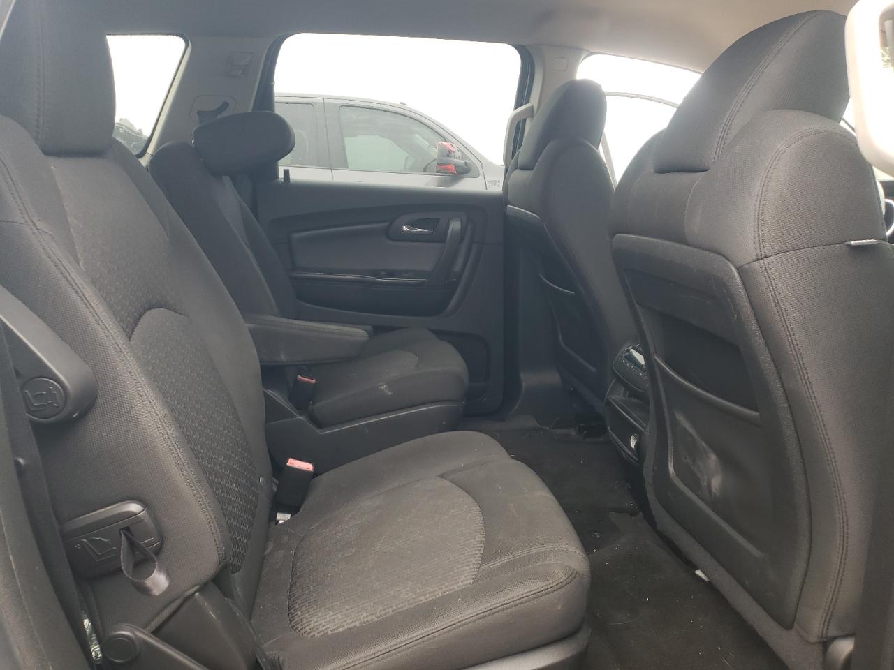 2011 Chevrolet Traverse - Image 11