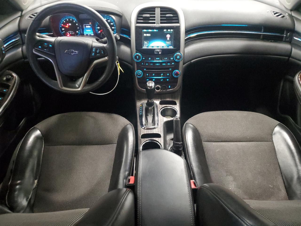 2016 Chevrolet Malibu - Image 8
