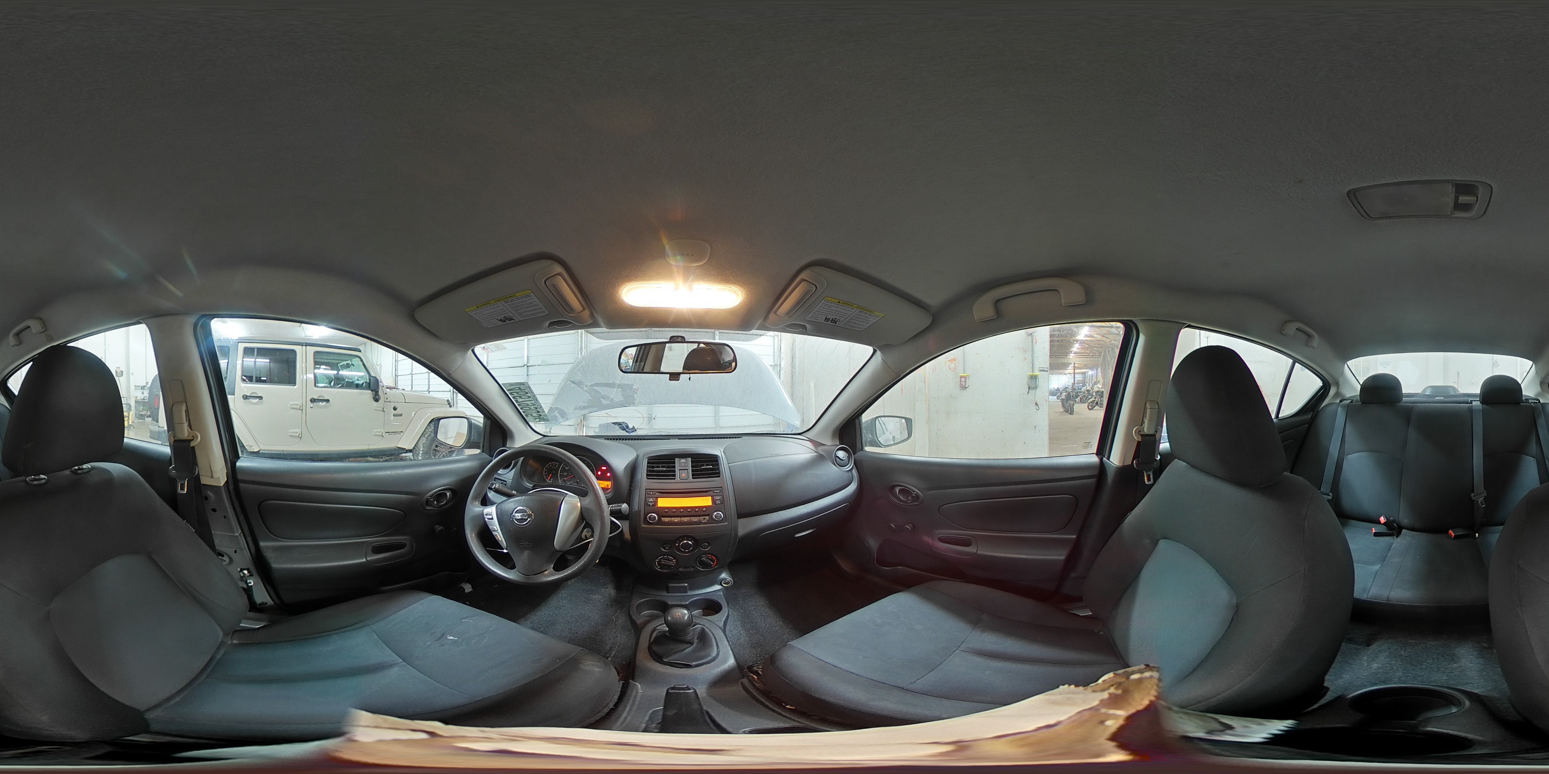 2018 Nissan Versa - Image 15