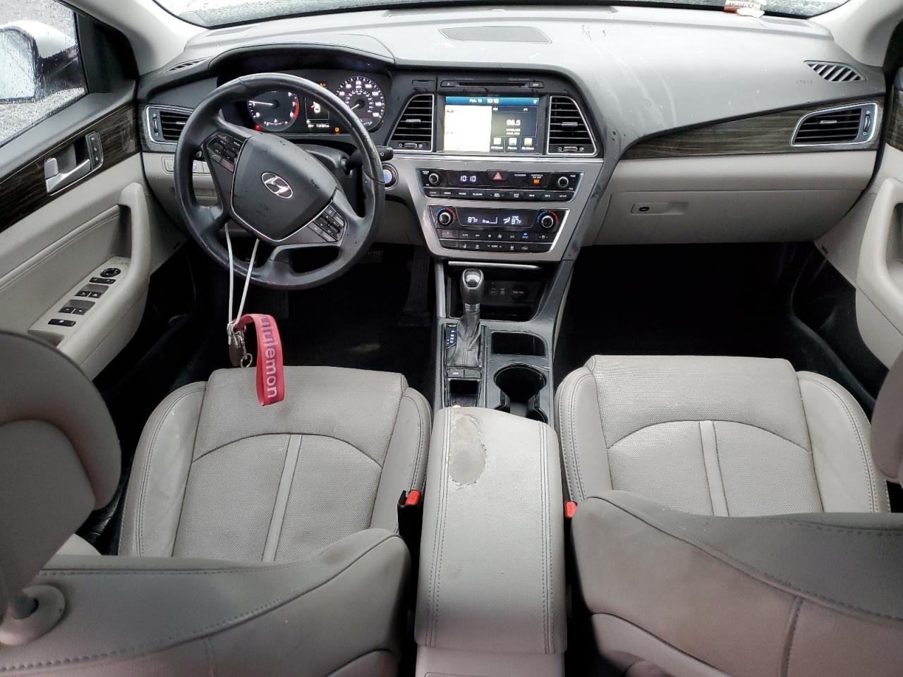 2016 Hyundai Sonata - Image 8