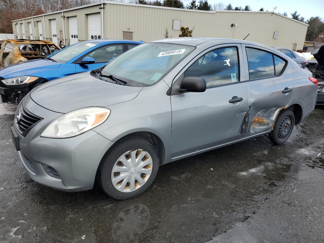 2012 Nissan Versa - Image 1