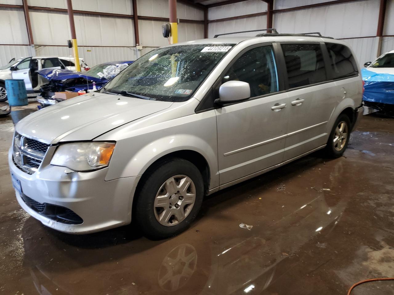 2012 Dodge Caravan - Image 1