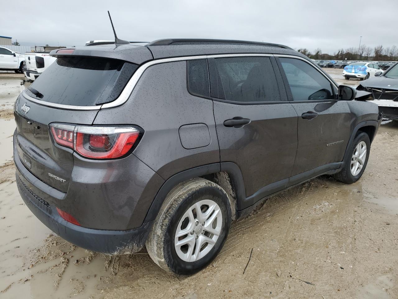 2020 Jeep Compass - Image 3