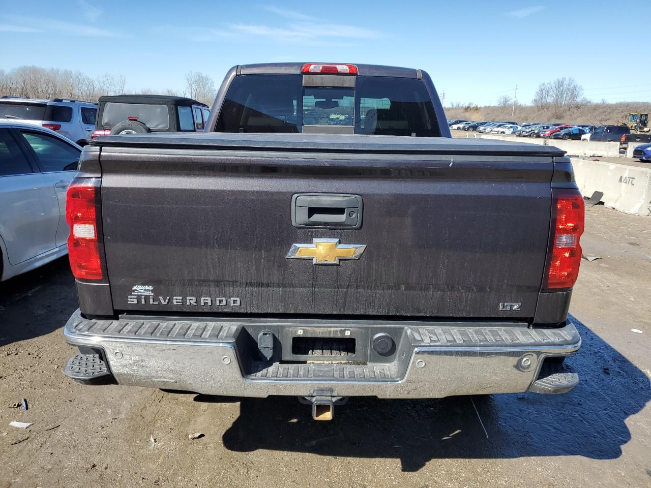 2015 Chevrolet Silverado - Image 6