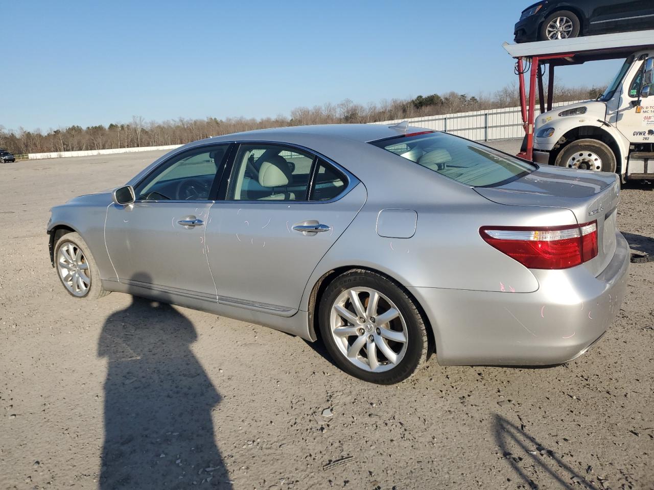 2008 Lexus LS - Image 2