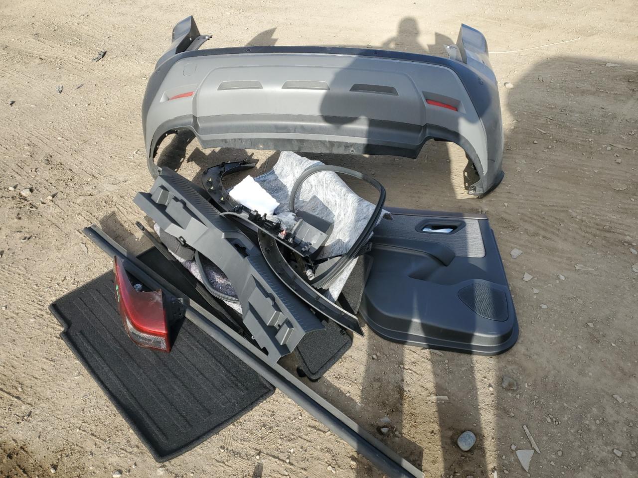 2023 Nissan Rogue - Image 13