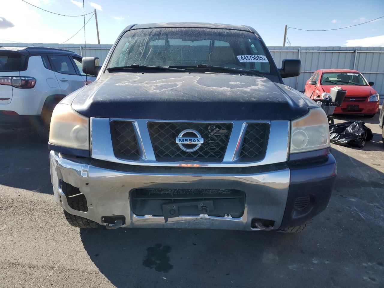 2011 Nissan Titan - Image 5