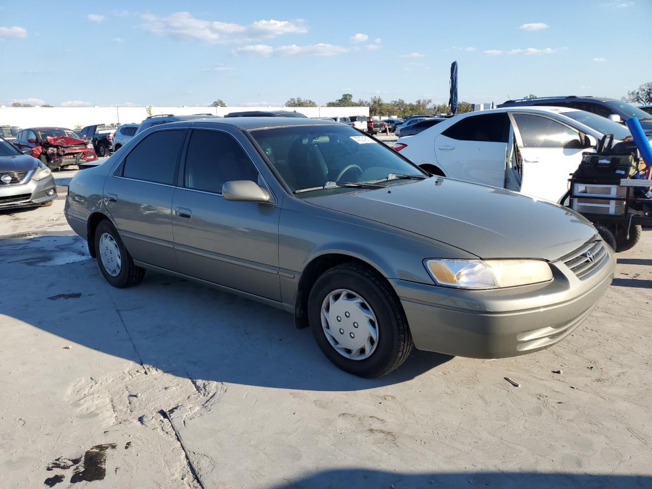 1998 Toyota Camry - Image 4