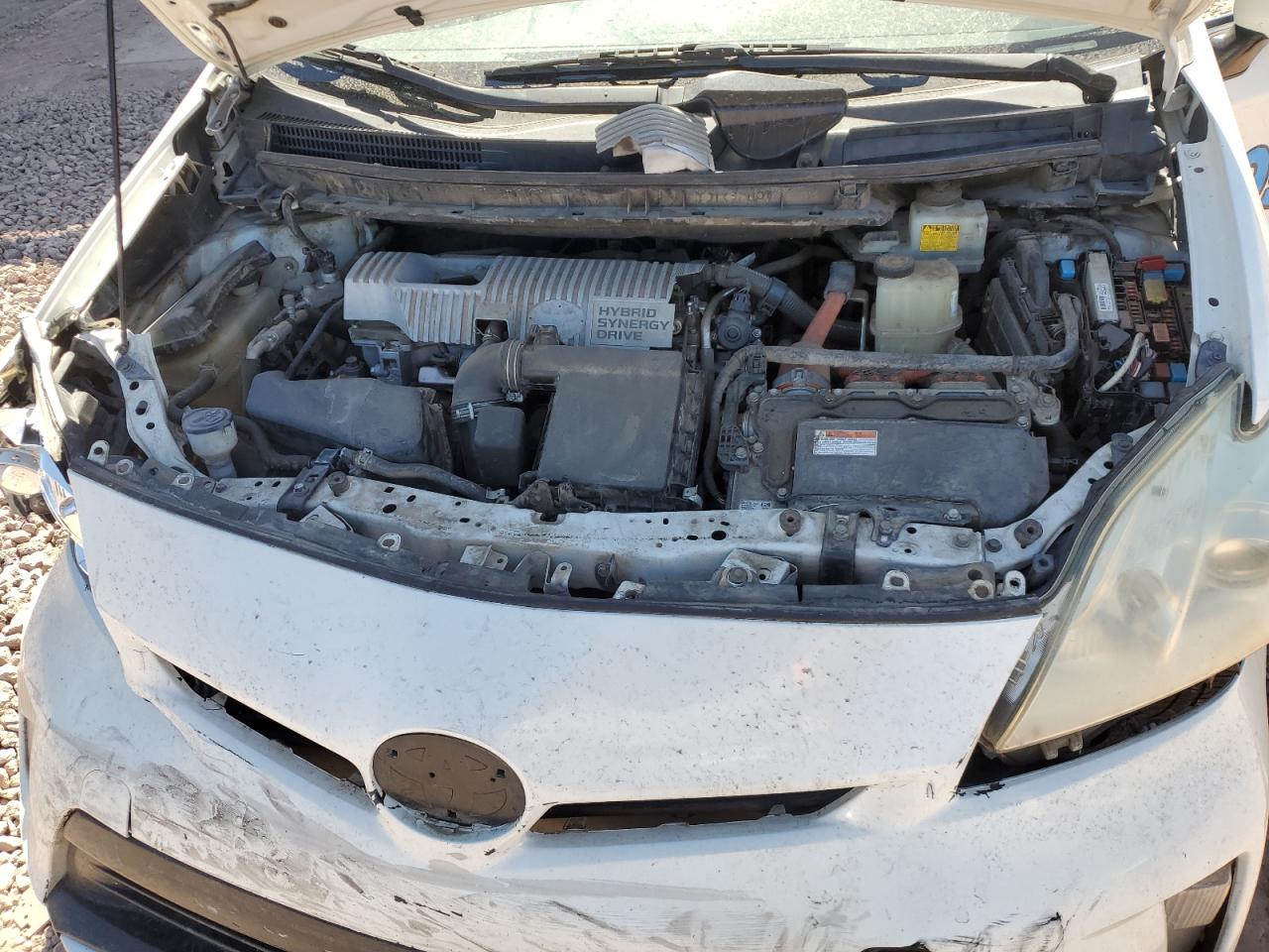 2013 Toyota Prius - Image 12