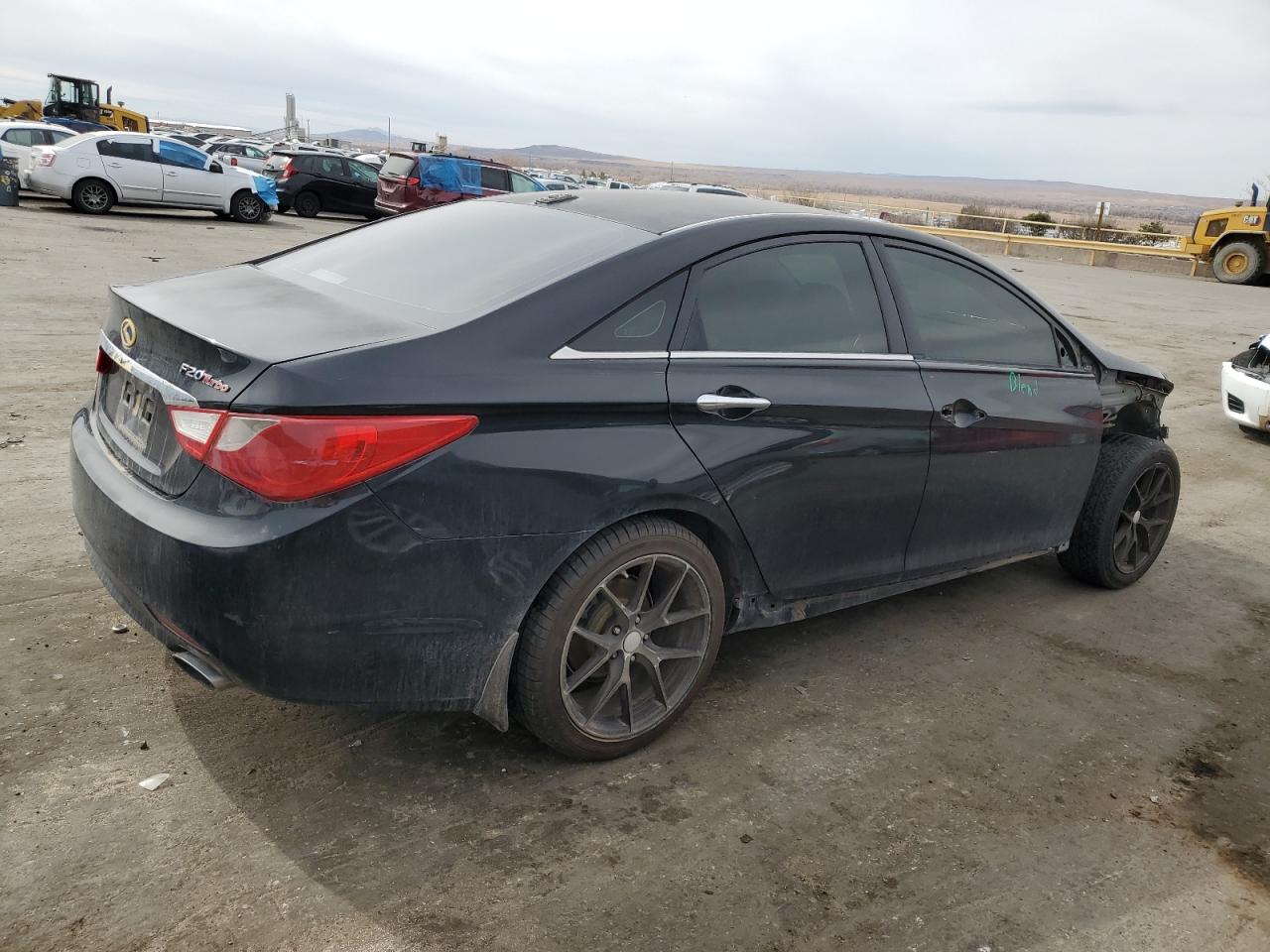 2013 Hyundai Sonata - Image 3