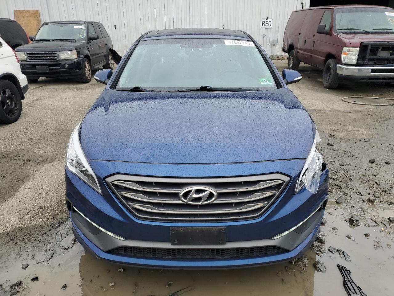 2017 Hyundai Sonata - Image 5