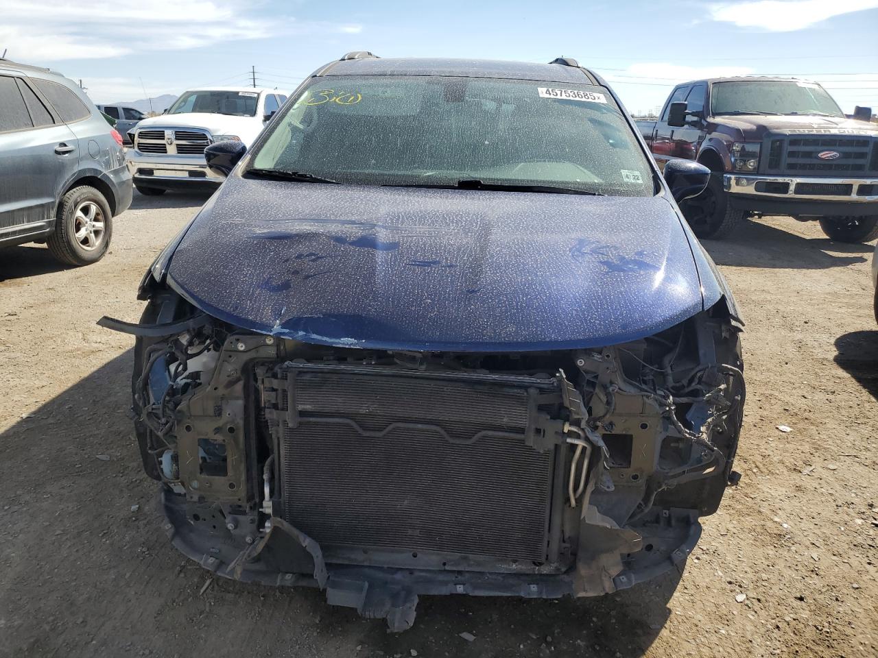 2017 Chrysler Pacifica - Image 5