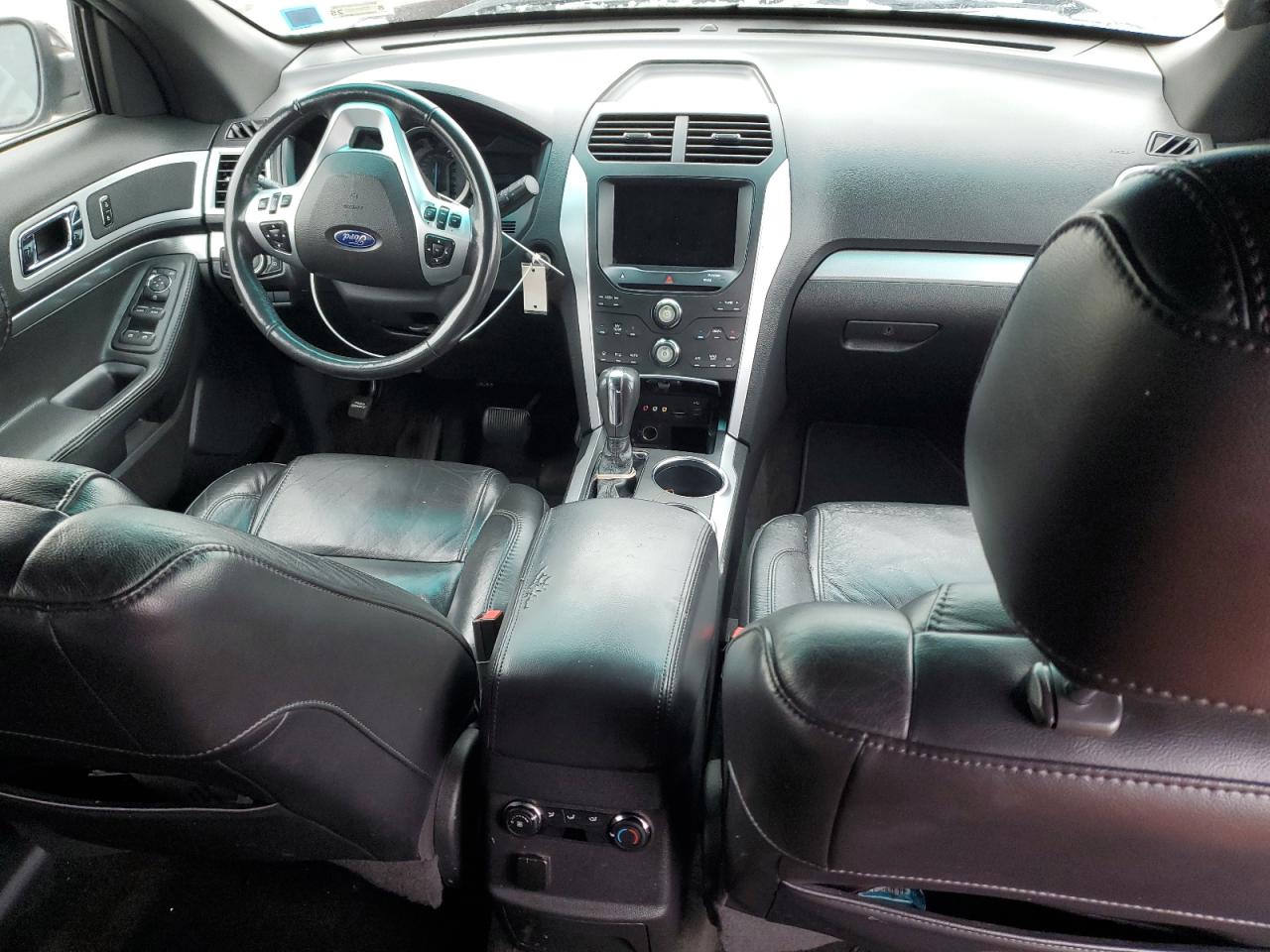 2012 Ford Explorer - Image 8