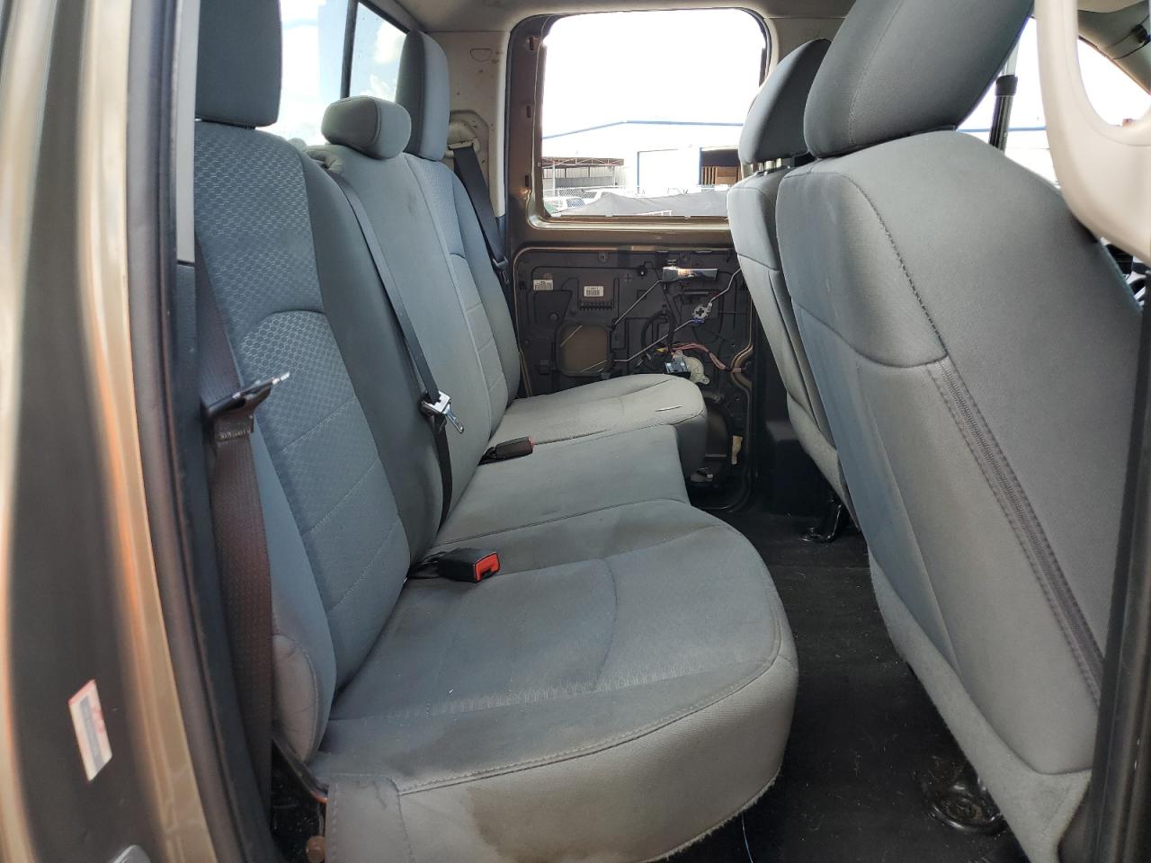 2014 RAM 1500 - Image 10