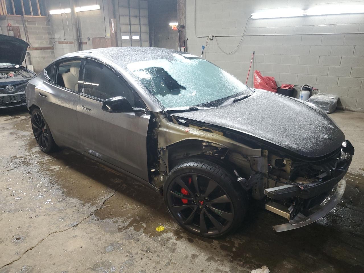 Фото: 5YJ3E1ECXLF742399 - 4