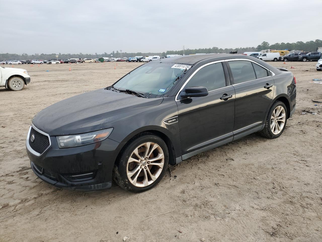 2013 Ford Taurus - Image 1