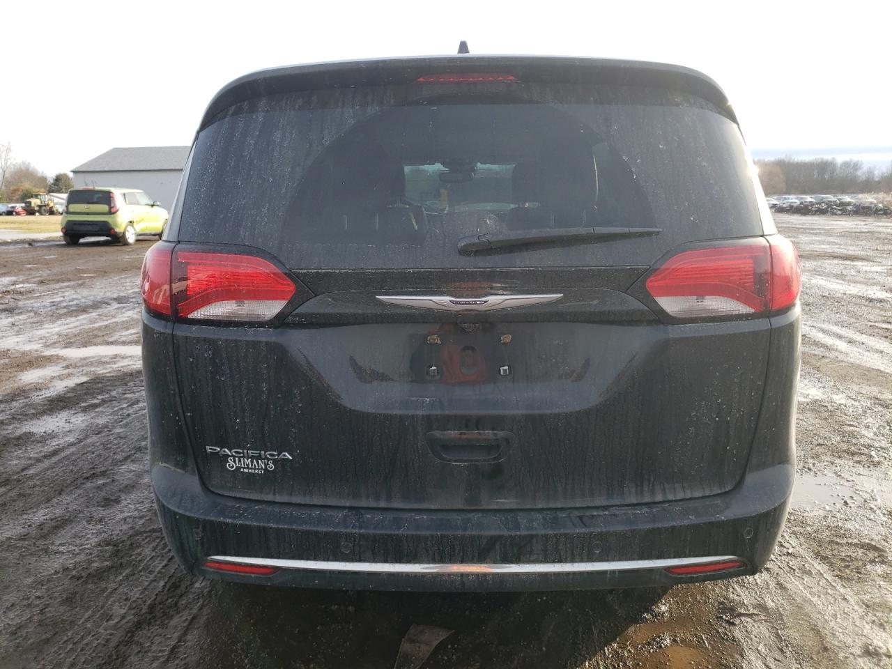 2020 Chrysler Pacifica - Image 6