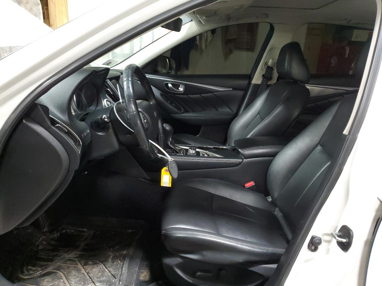 2015 Infiniti Q50 - Image 7