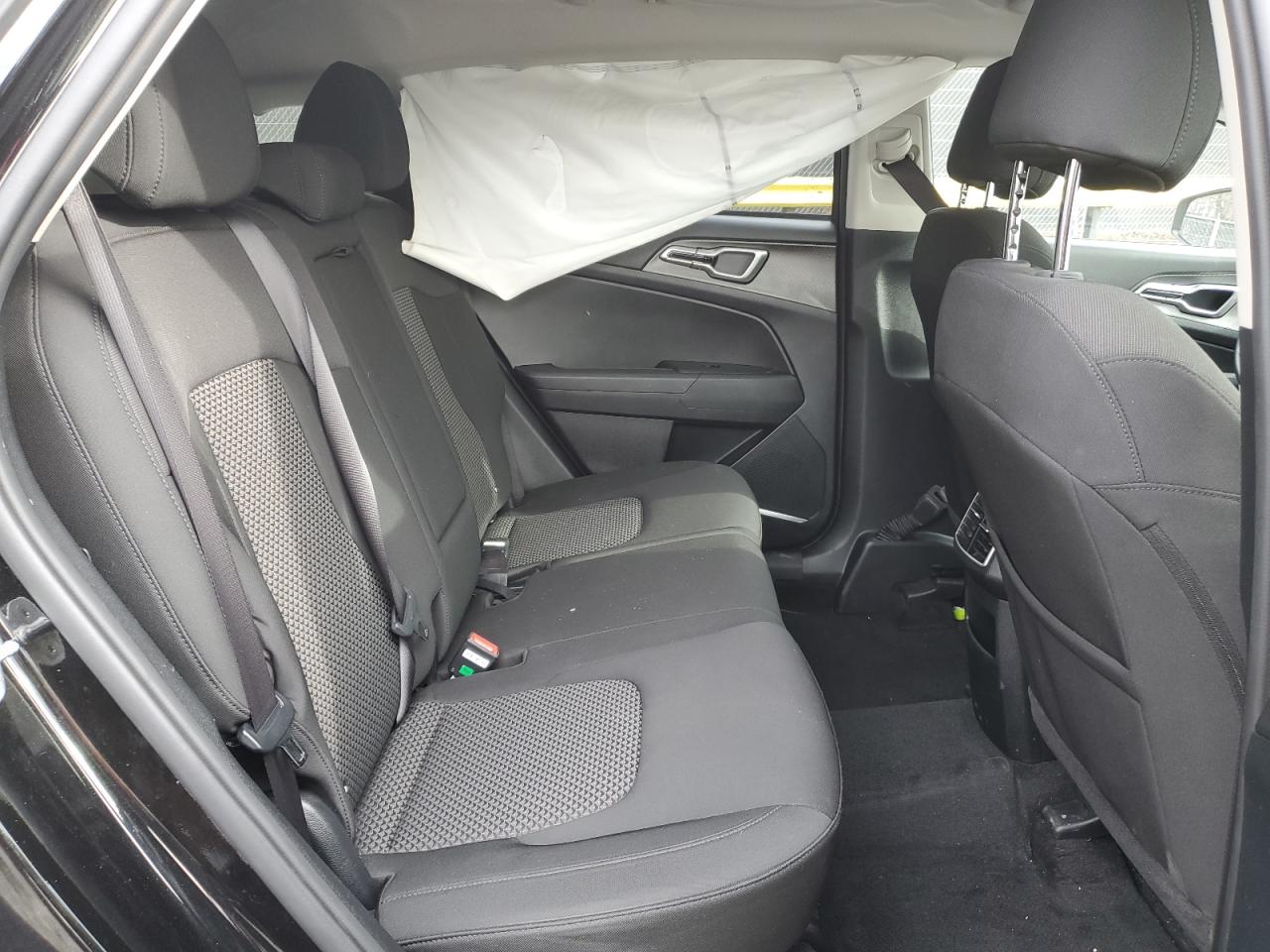 2023 Kia Sportage - Image 11