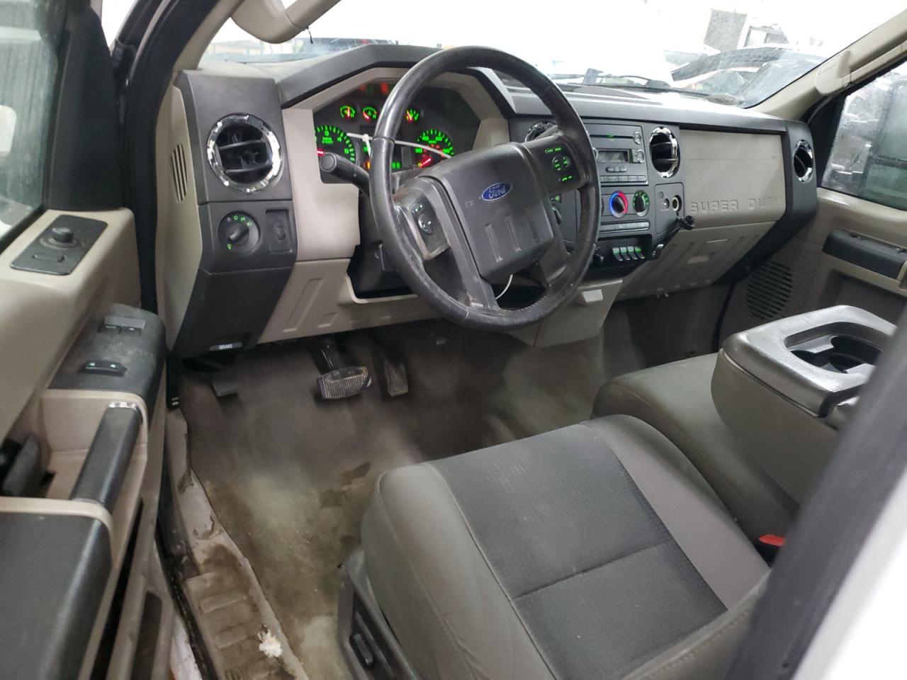 2010 Ford F350 - Image 8