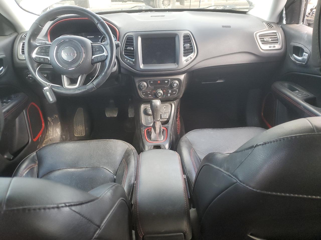 2018 Jeep Compass - Image 8