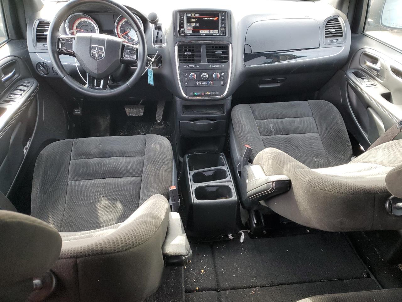 2017 Dodge Caravan - Image 8