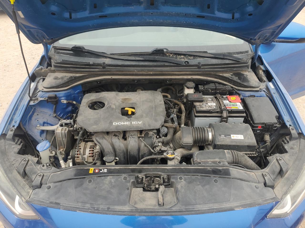 2017 Hyundai Elantra - Image 11