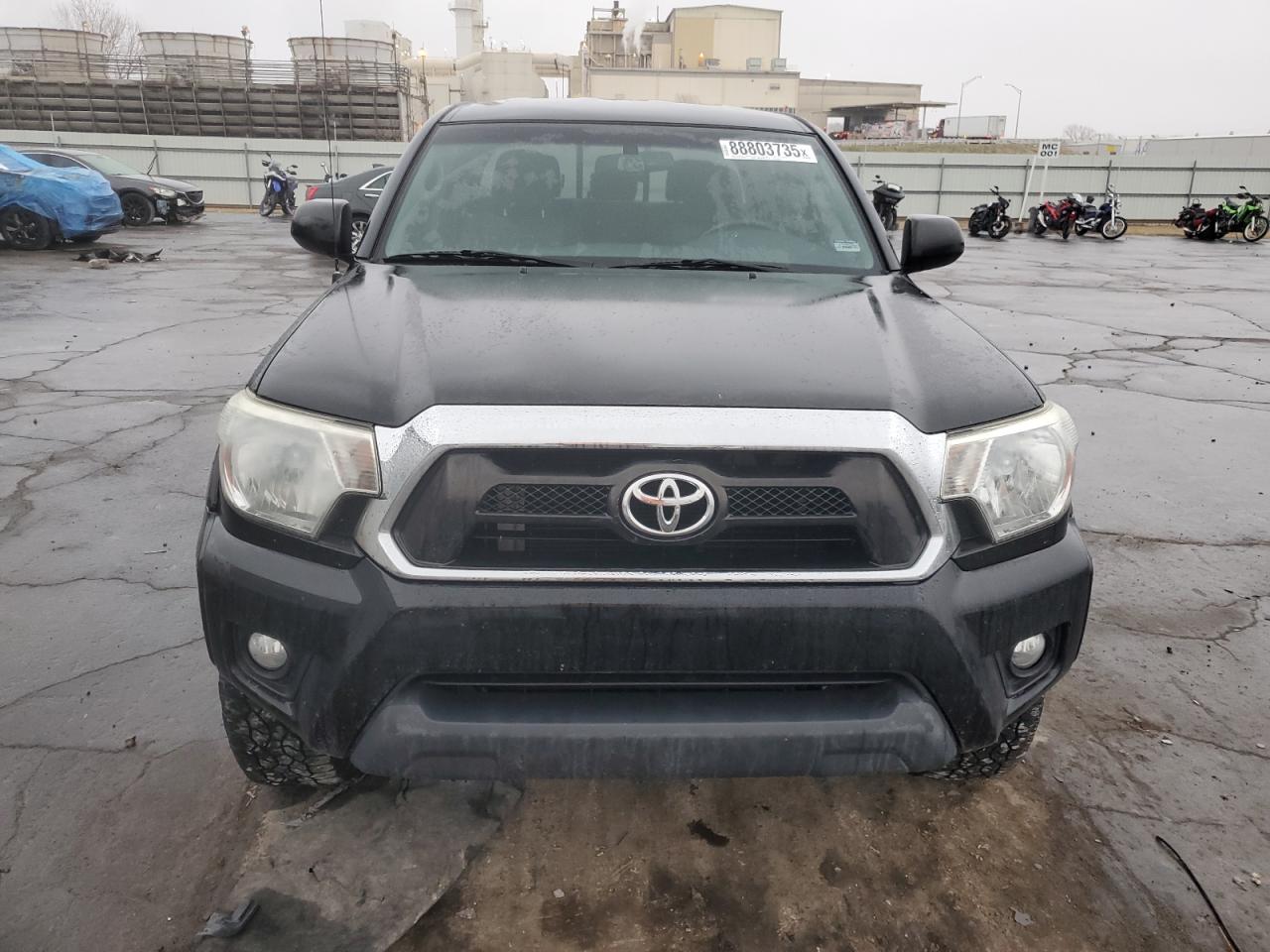 2014 Toyota Tacoma - Image 5