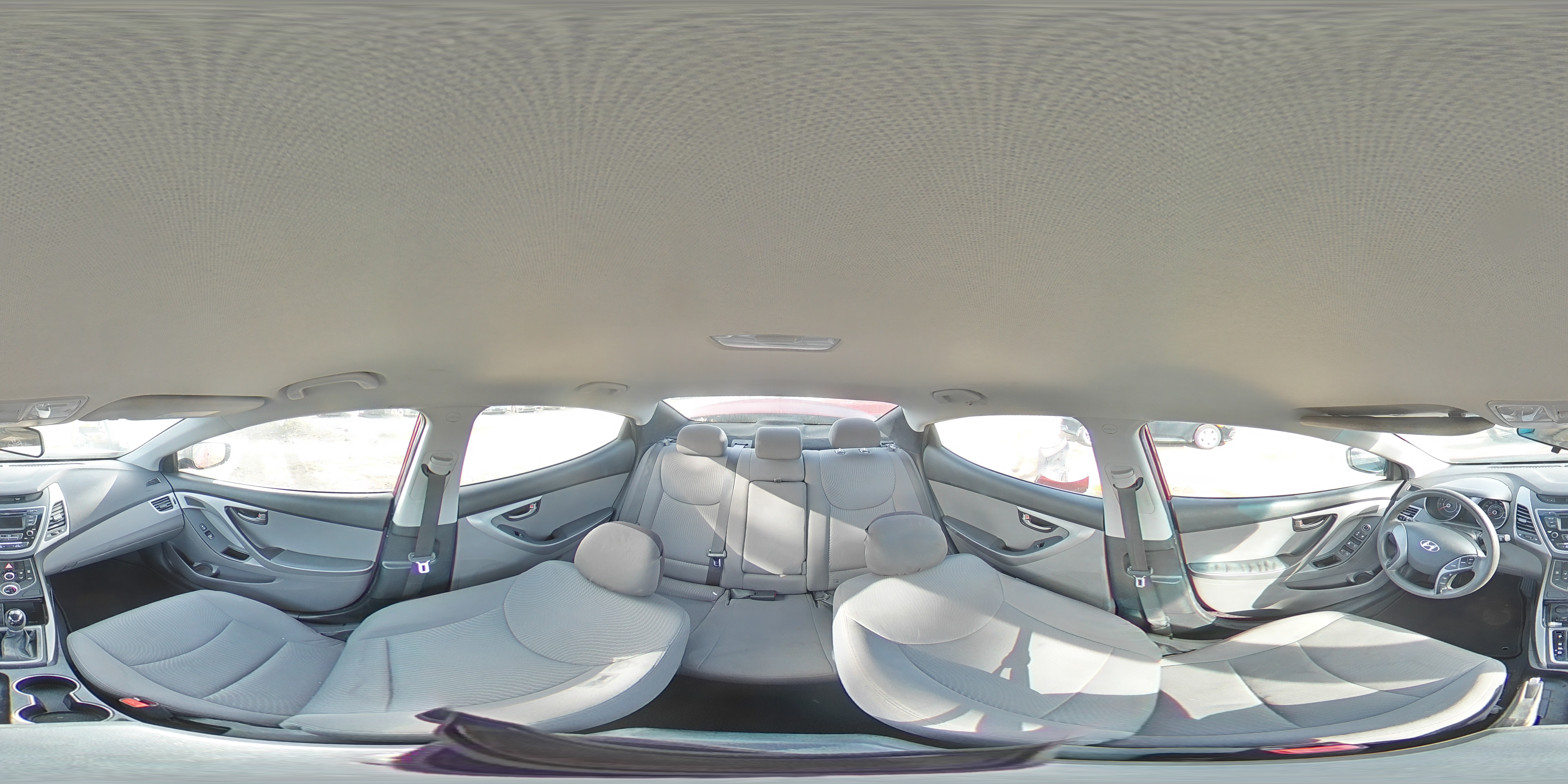 2015 Hyundai Elantra - Image 13