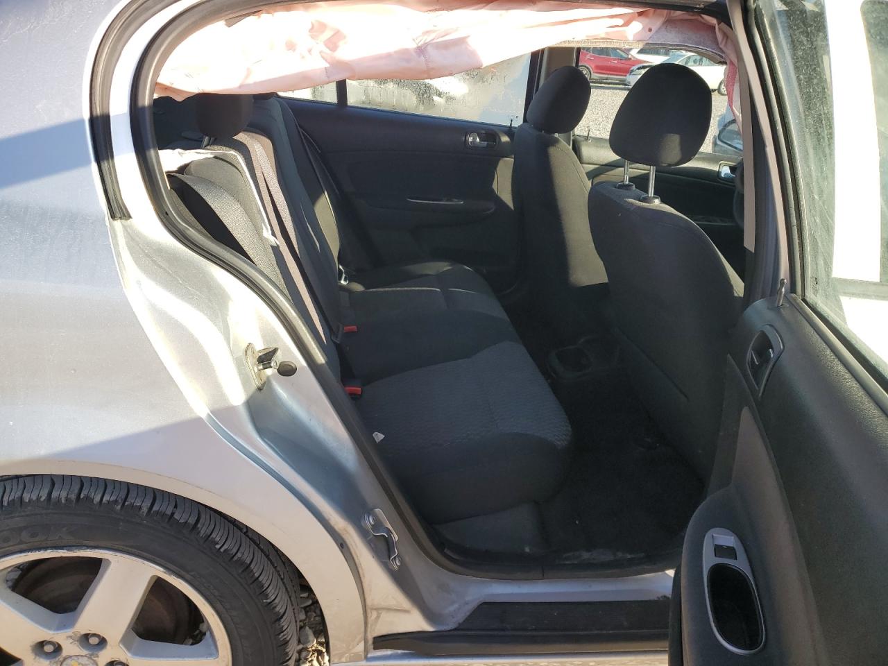 2010 Chevrolet Cobalt - Image 11