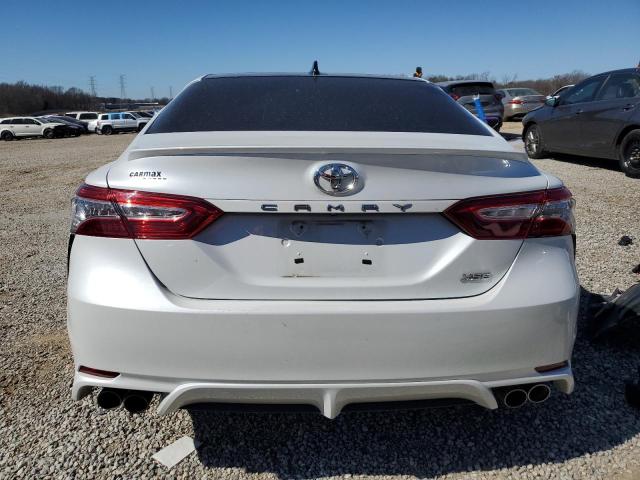  TOYOTA CAMRY 2020 Biały
