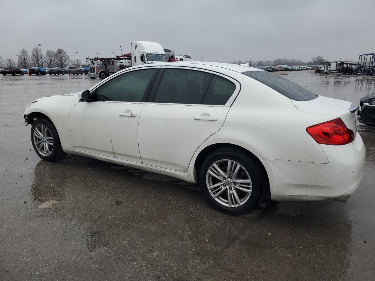 2012 Infiniti G - Image 2