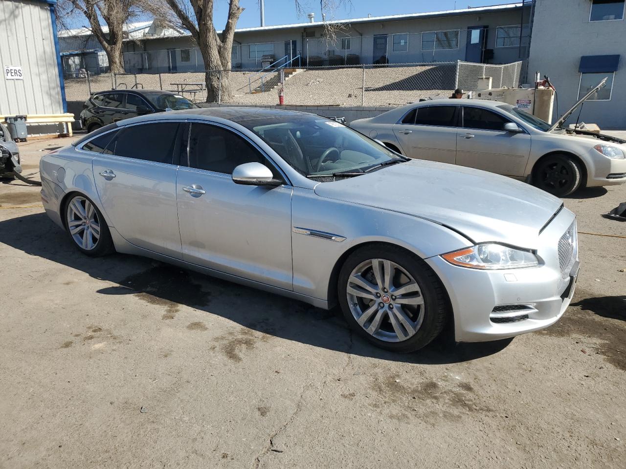 2014 Jaguar XJ - Image 4