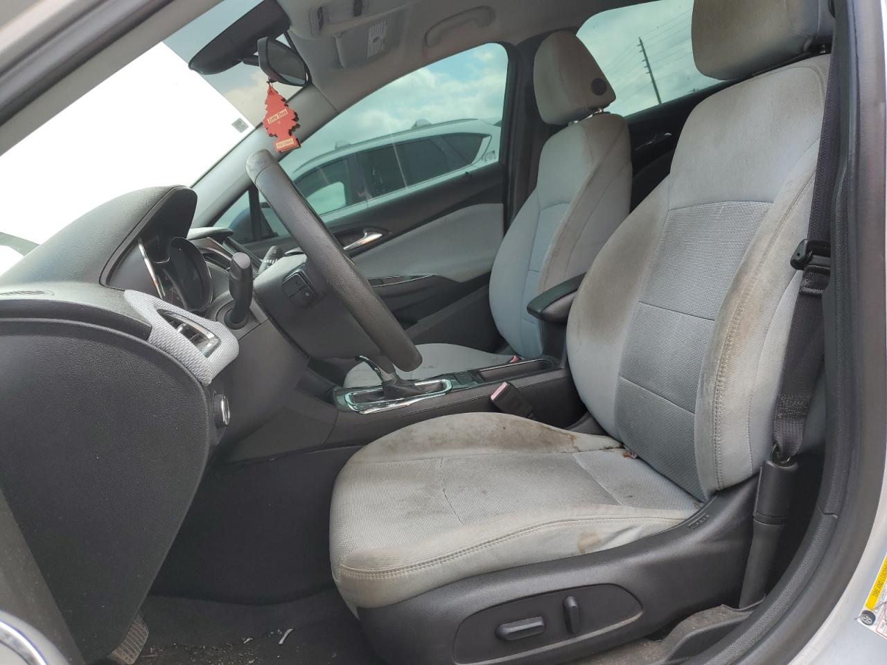 2019 Chevrolet Cruze - Image 7