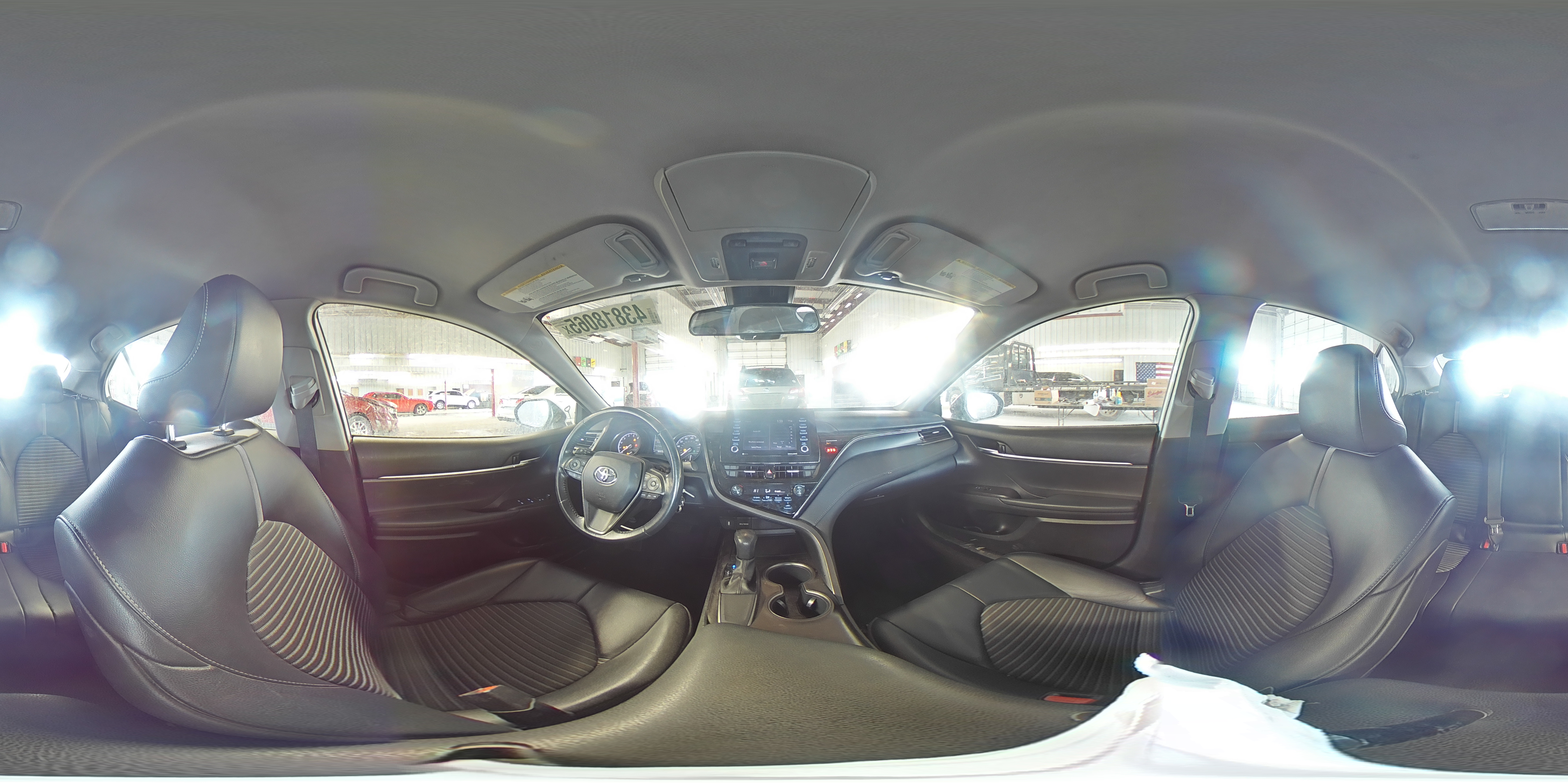 2021 Toyota Camry - Image 13