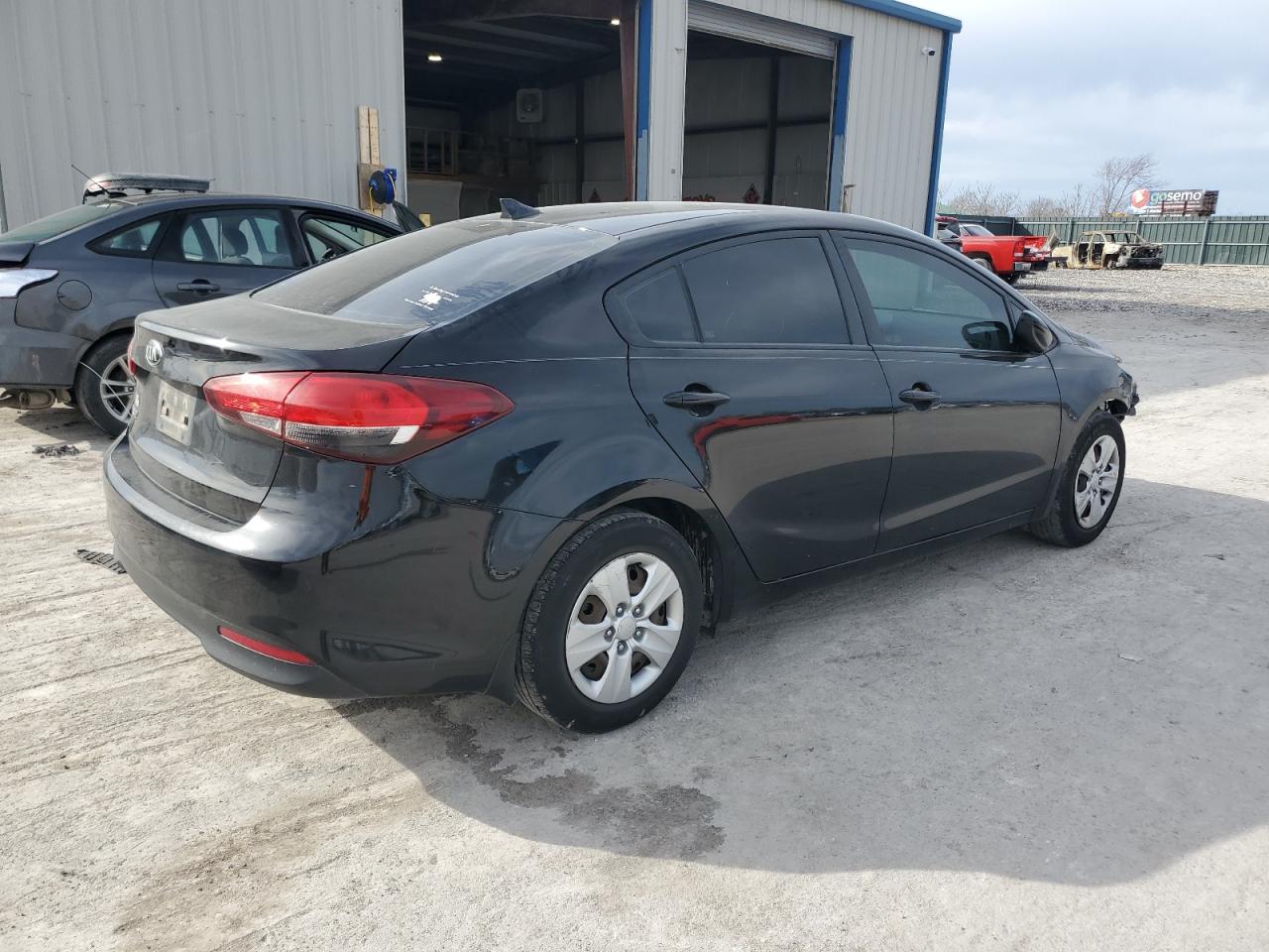 2018 Kia Forte - Image 3
