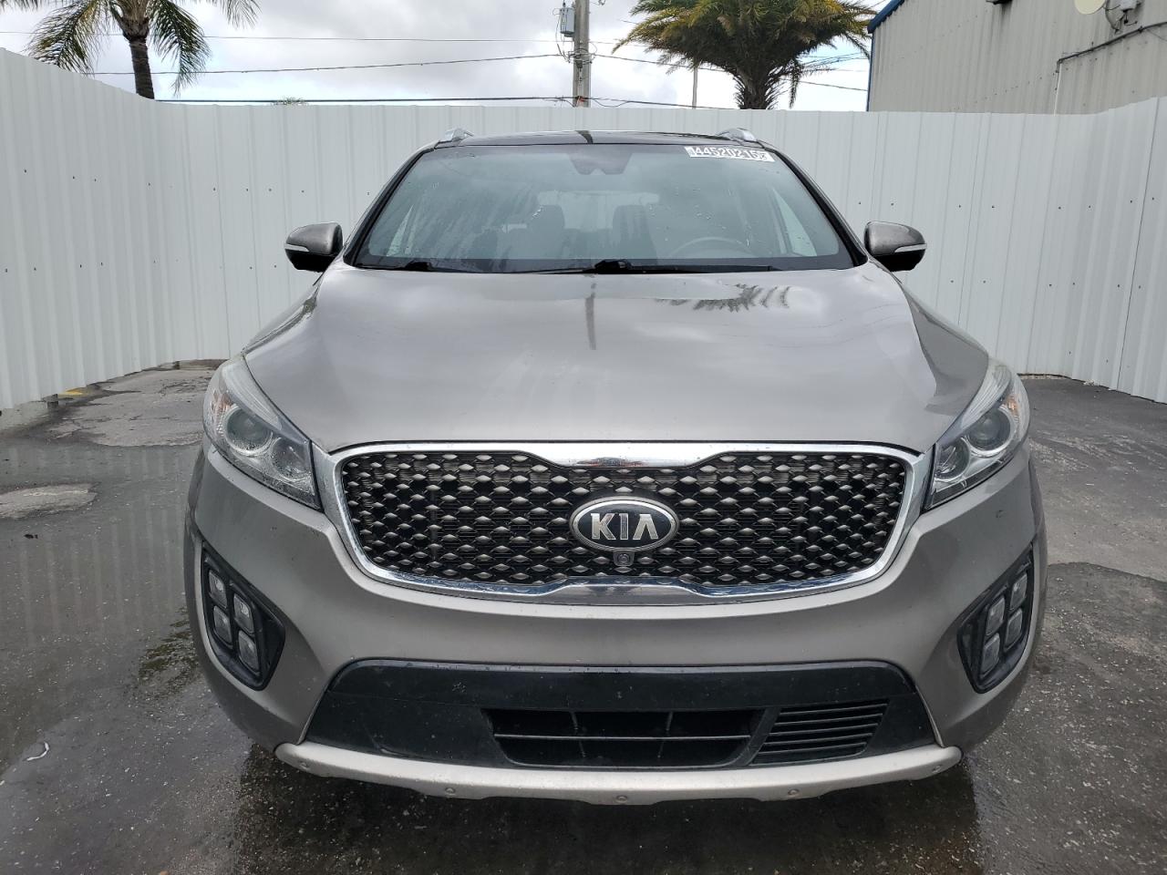 2017 Kia Sorento - Image 5