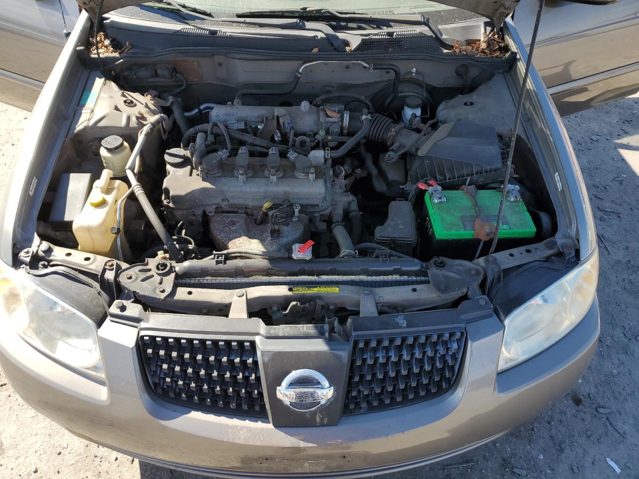 2004 Nissan Sentra - Image 11