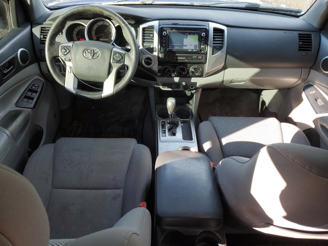 2015 Toyota Tacoma - Image 8