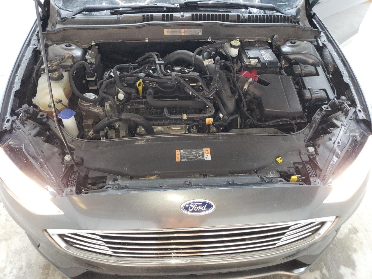 2019 Ford Fusion - Image 11