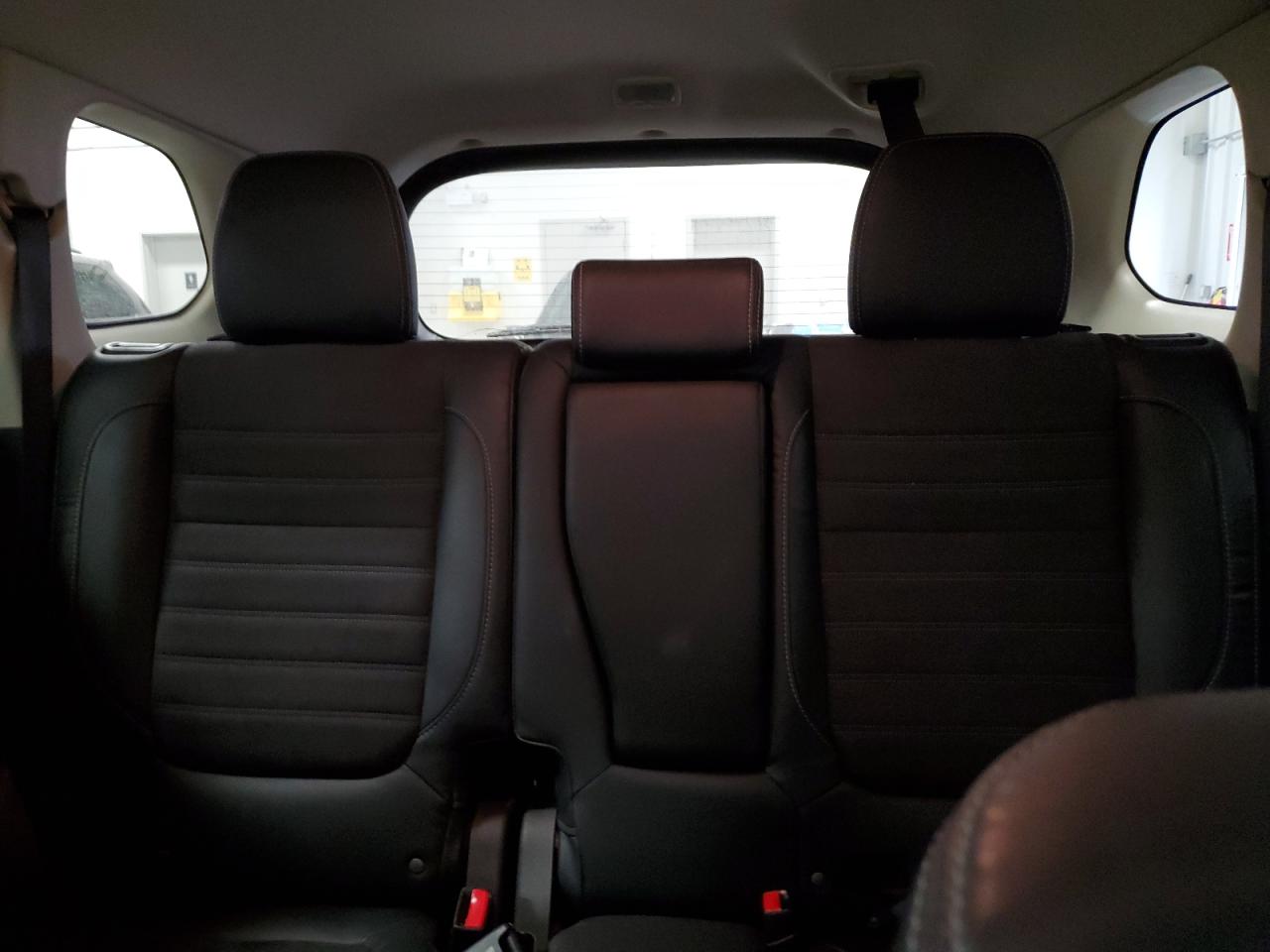 2018 Mitsubishi Outlander - Image 10