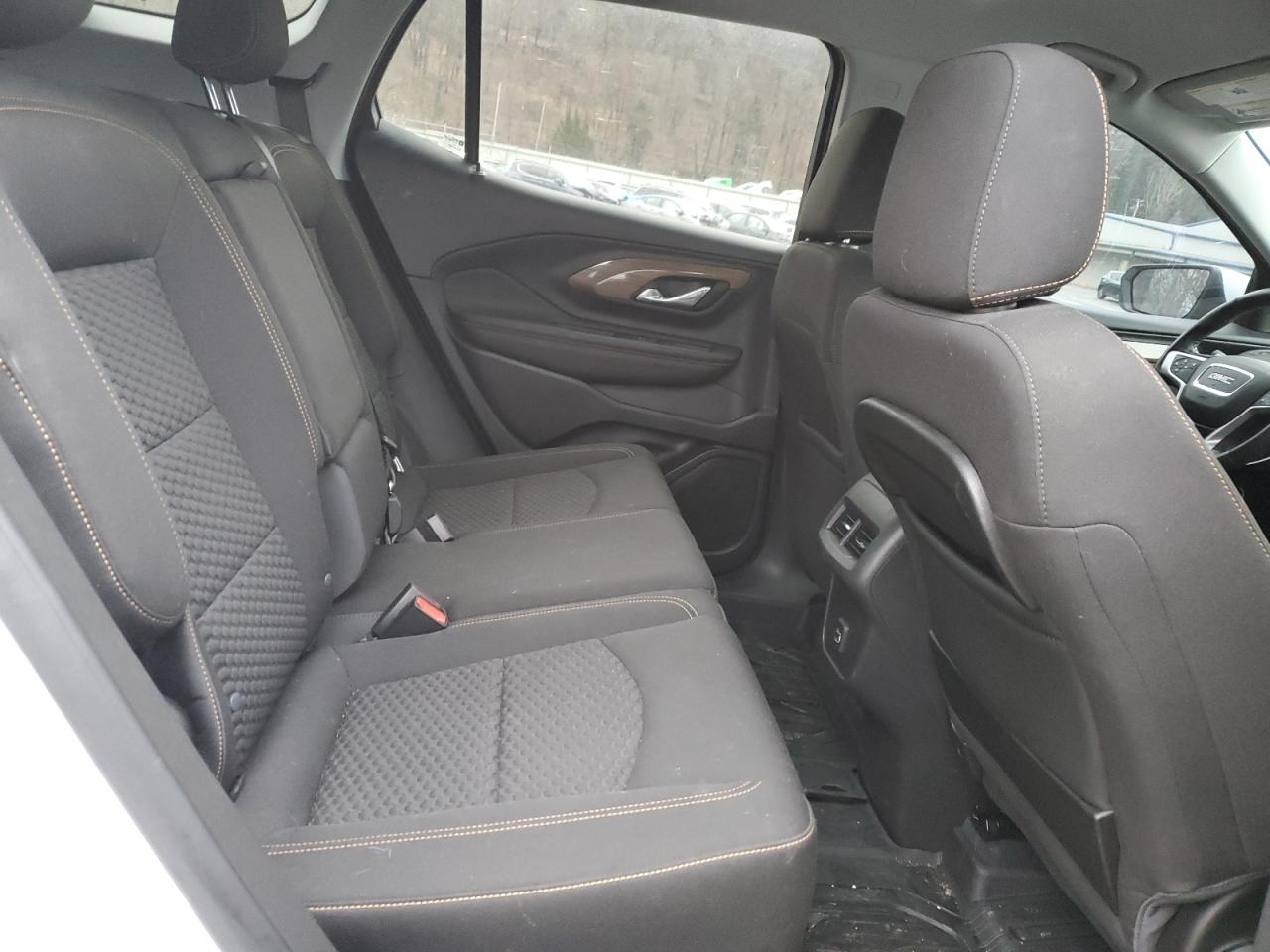 2021 GMC Terrain - Image 11