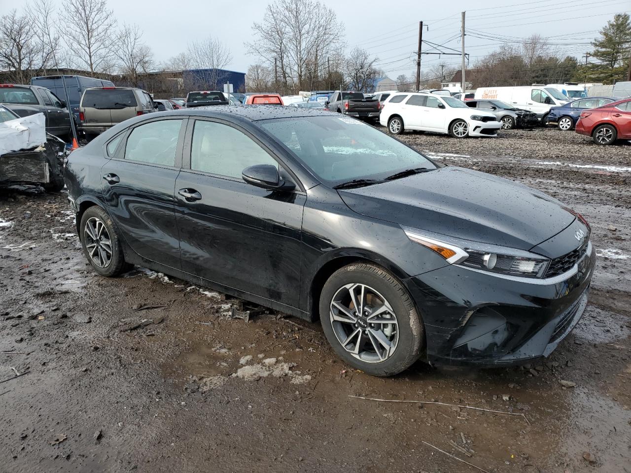 2023 Kia Forte - Image 4
