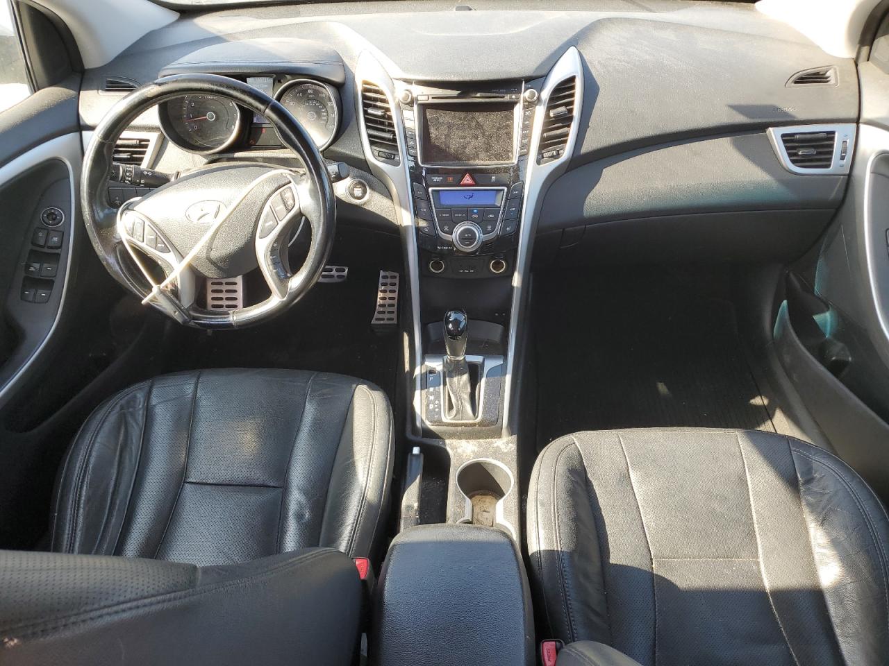 2014 Hyundai Elantra - Image 8