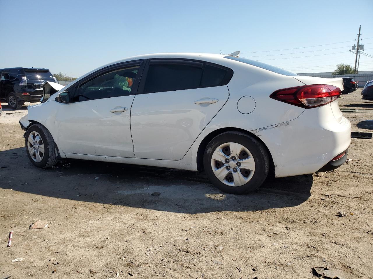 2017 Kia Forte - Image 2