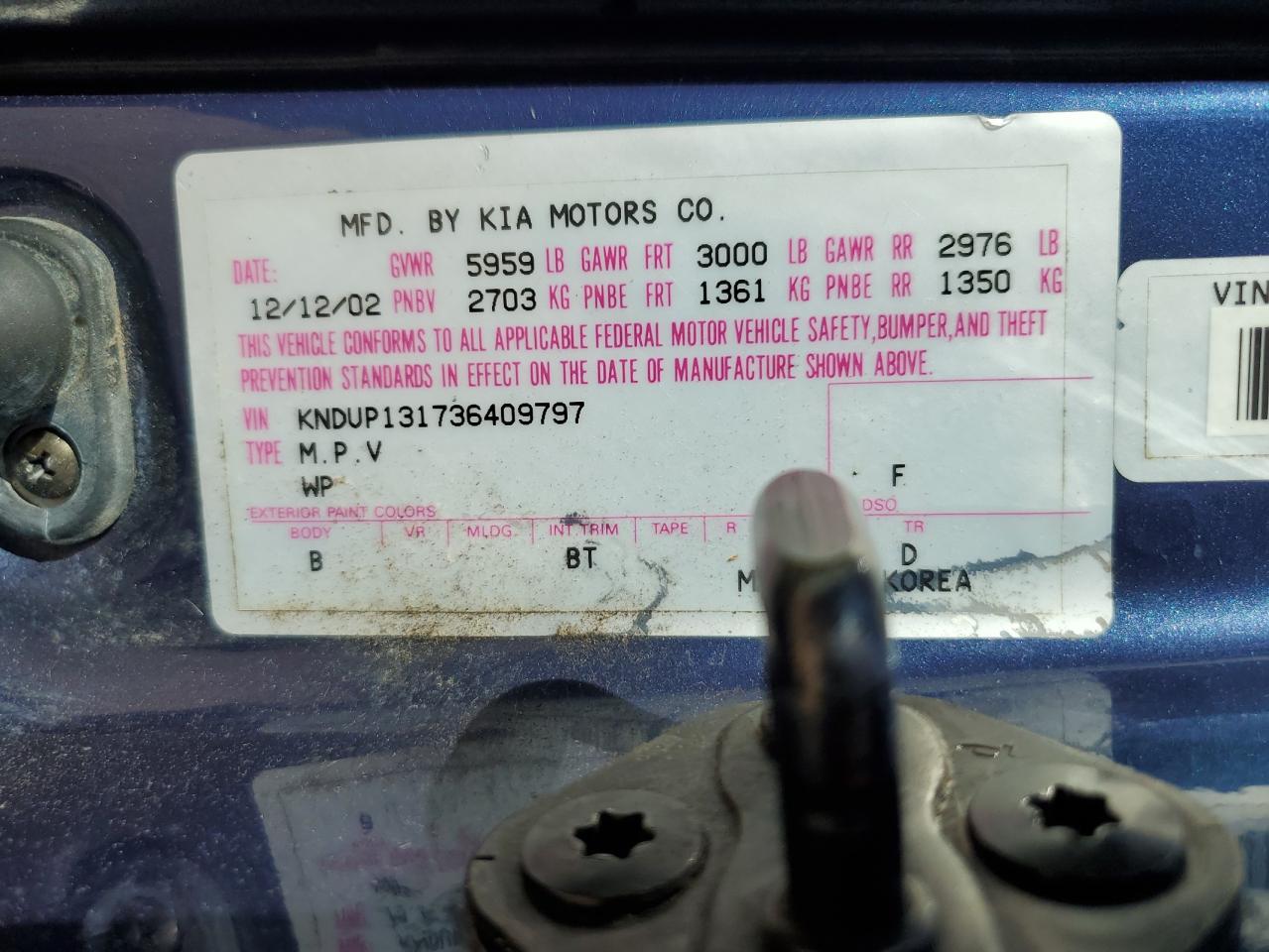 2003 Kia Sedona - Image 16