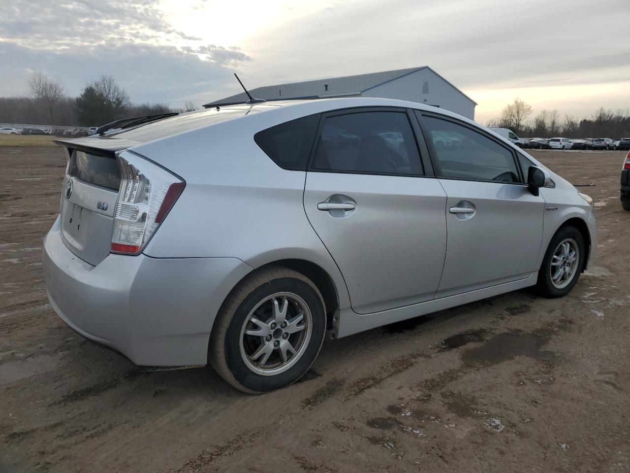 2010 Toyota Prius - Image 3