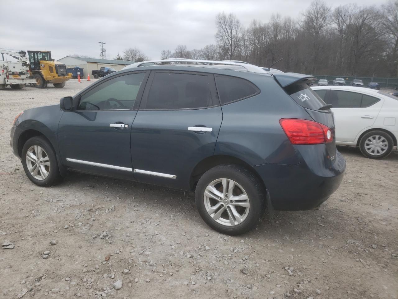 2013 Nissan Rogue - Image 2