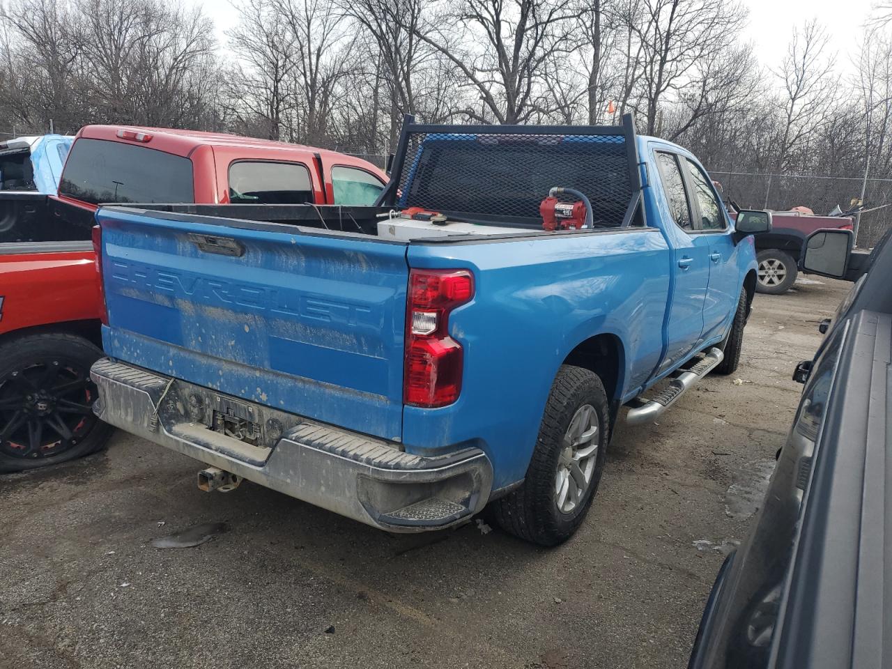 2021 Chevrolet Silverado - Image 3