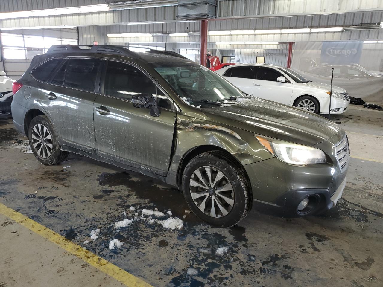 2015 Subaru Outback - Image 4